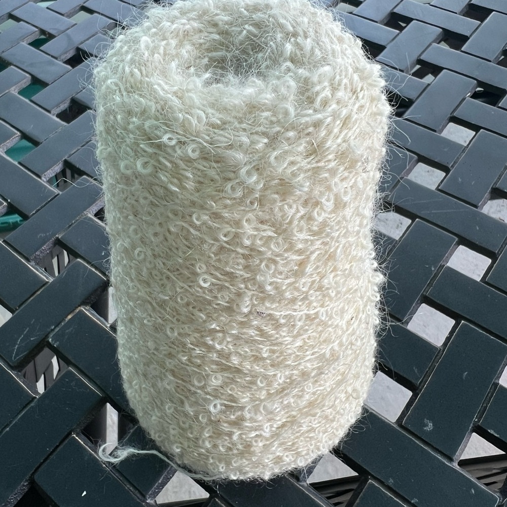 White Boucle yarn